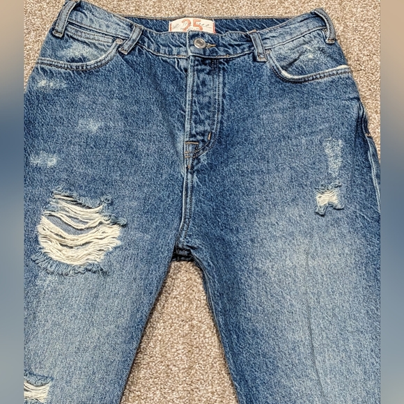 Free People HiRise jeans - Picture 2 of 9